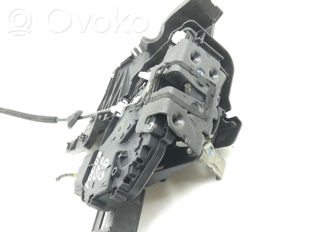 Ford Focus Aizmugurē slēdzene 