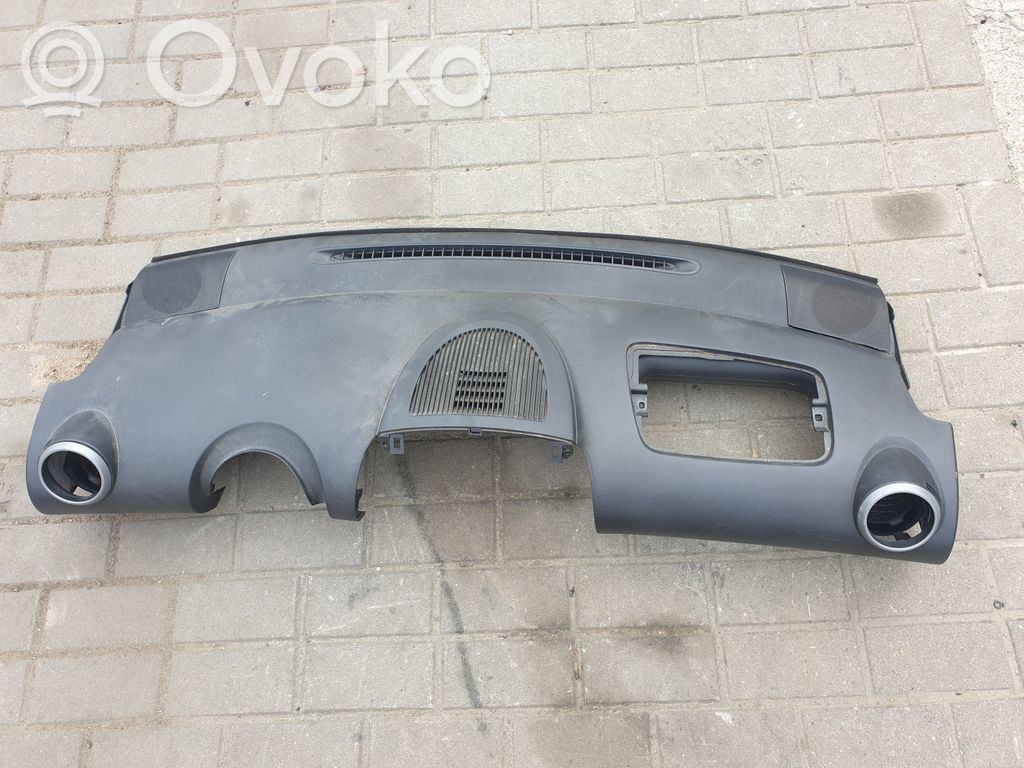 Toyota Aygo AB10 Dashboard 