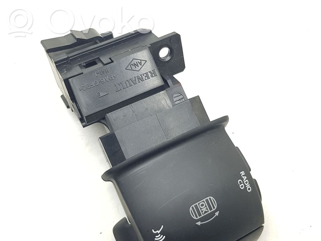 Renault Latitude (L70) Interruptor de control multifunción 