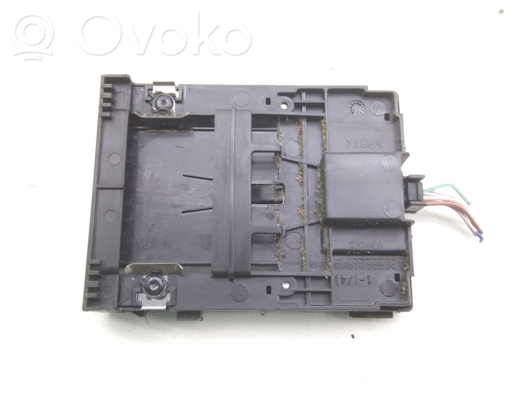 Renault Scenic III -  Grand scenic III Ignition key card reader 