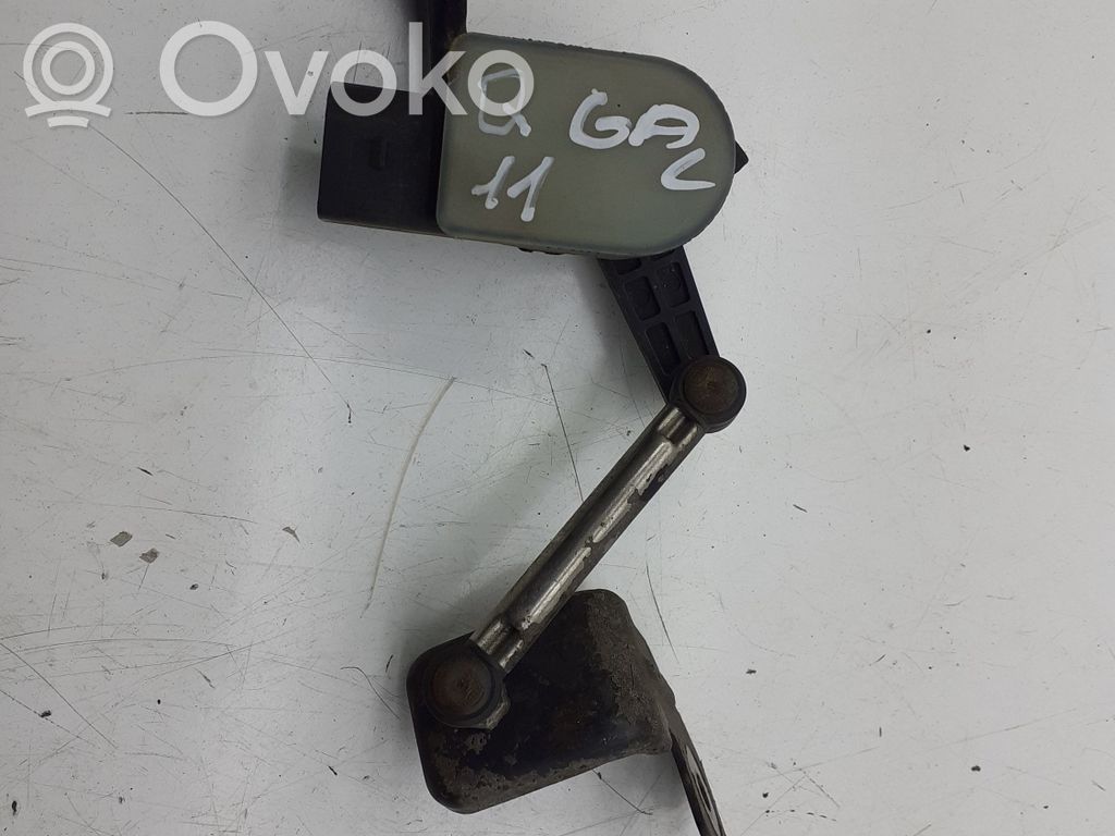 Nissan Qashqai Czujnik poziomowania świateł osi tylnej 