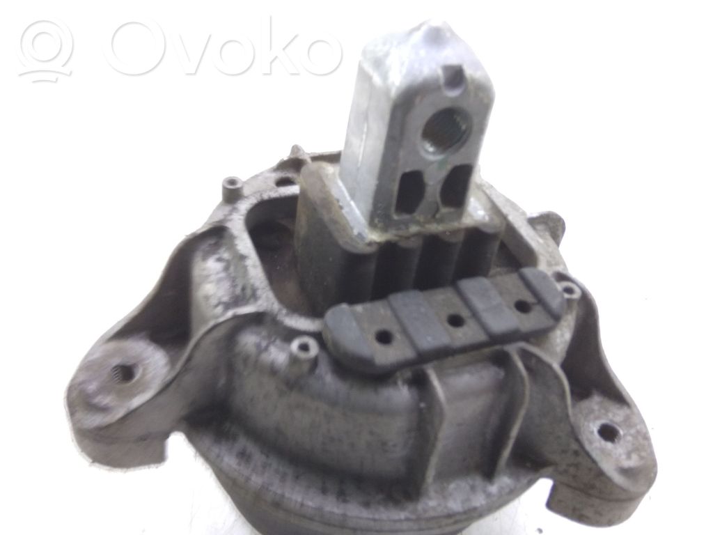 BMW 5 F10 F11 Engine mount bracket 