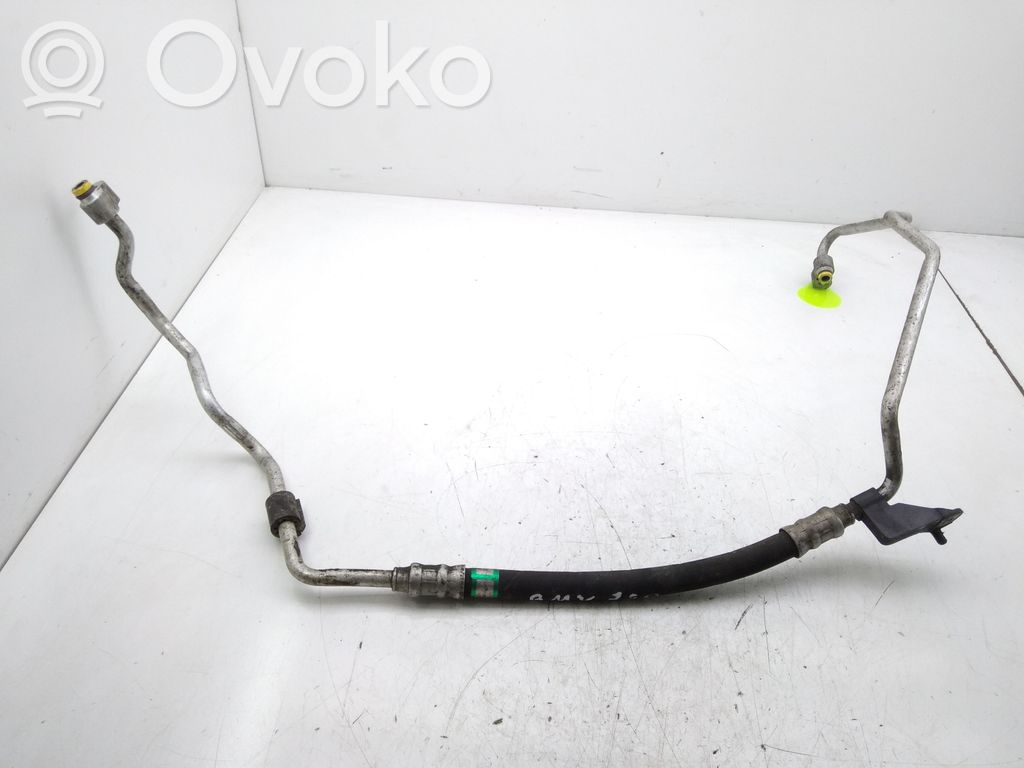 BMW 1 E81 E87 Ilmastointilaitteen putki (A/C) 
