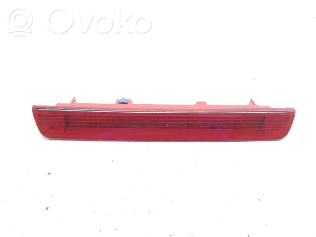 Renault Kadjar Third/center stoplight 