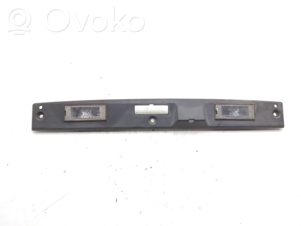 Renault Kadjar Trunk door license plate light bar 