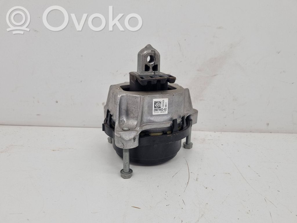 Engine mount bracket   2987952