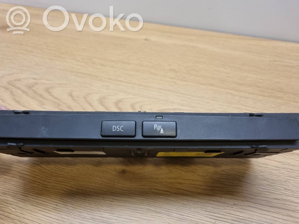 BMW 5 E60 E61 Parkošanas (PDC) sensoru slēdzis 