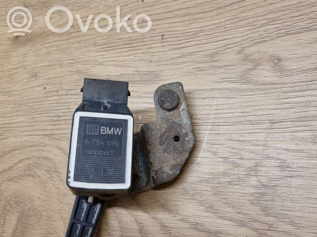 Headlight/headlamp level sensor   6784696,101209