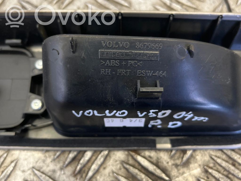 Volvo V50 Front door window switch trim 