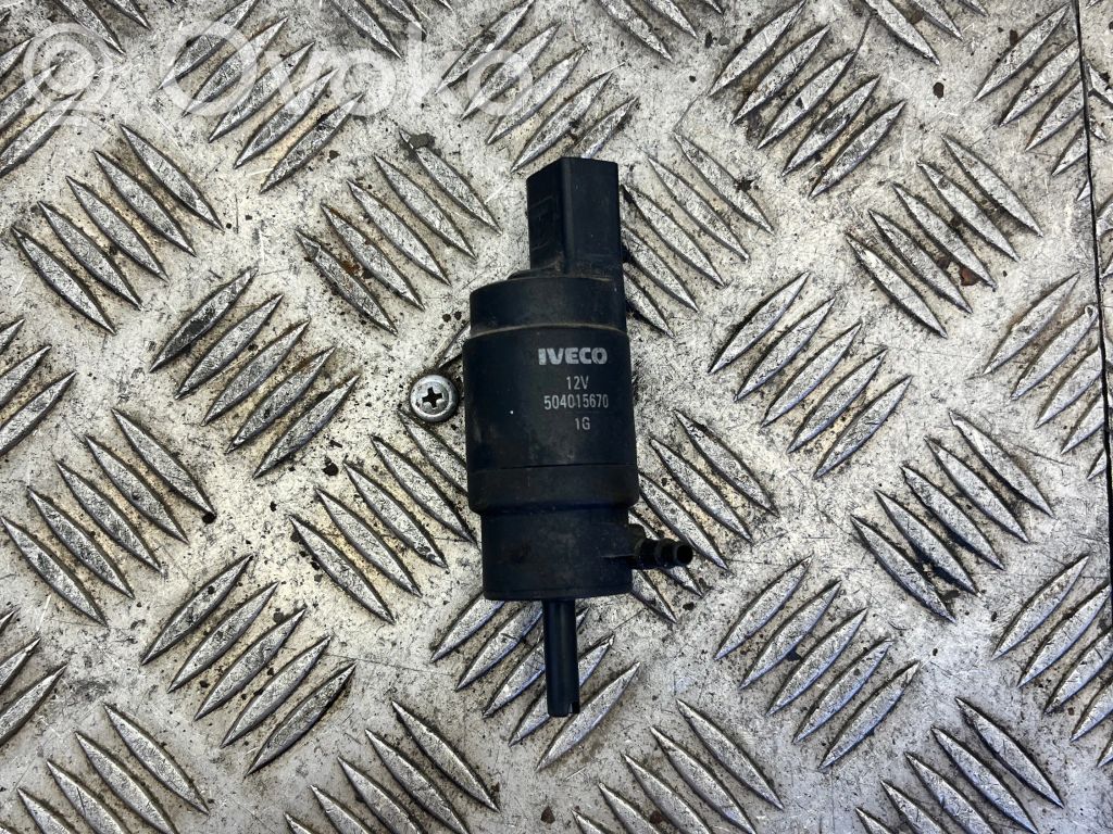 Iveco Daily 3rd gen Windscreen/windshield washer pump 