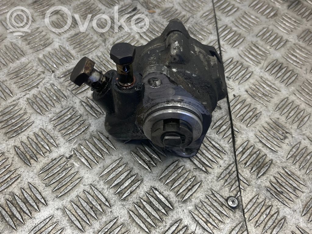 Iveco Daily 3rd gen Power steering pump 