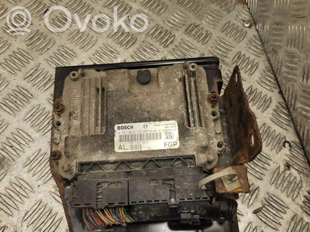 Opel Astra H Engine control unit/module 