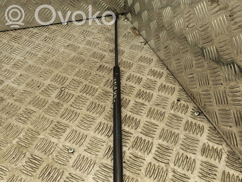 Lancia Delta III Tailgate/trunk strut/damper 