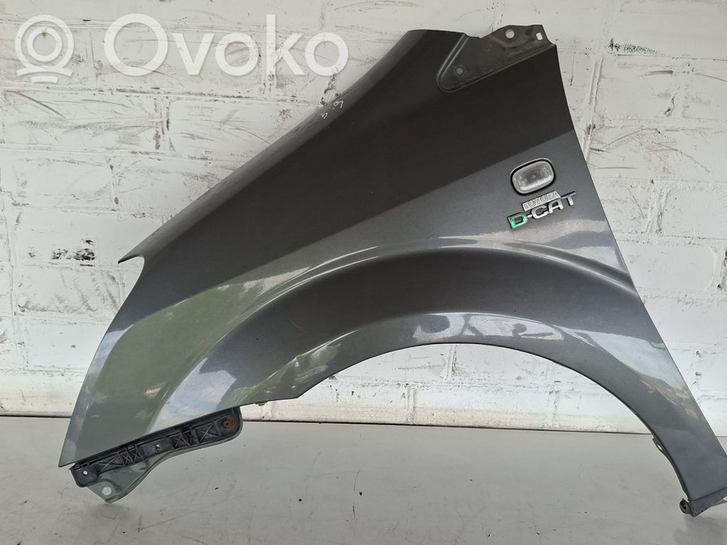 Toyota Corolla Verso E121 Lokasuoja 