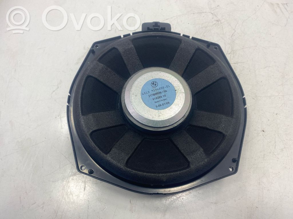 BMW 5 E60 E61 Subwoofer 