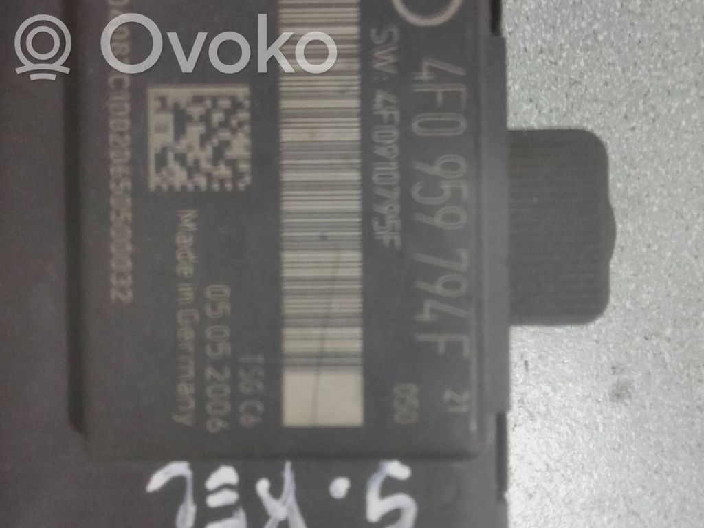 Unidad de control/módulo de la puerta   4F0959794F,05052006,4F0910795F