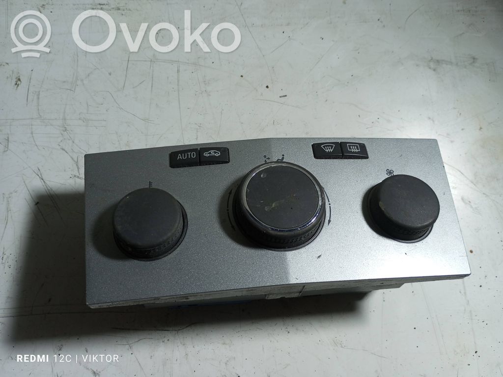 Opel Astra H Panel klimatyzacji 