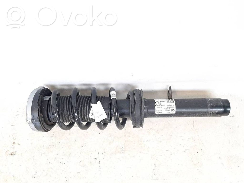 BMW 5 G30 G31 G38 Ansamblu amortizor cu arc față 
