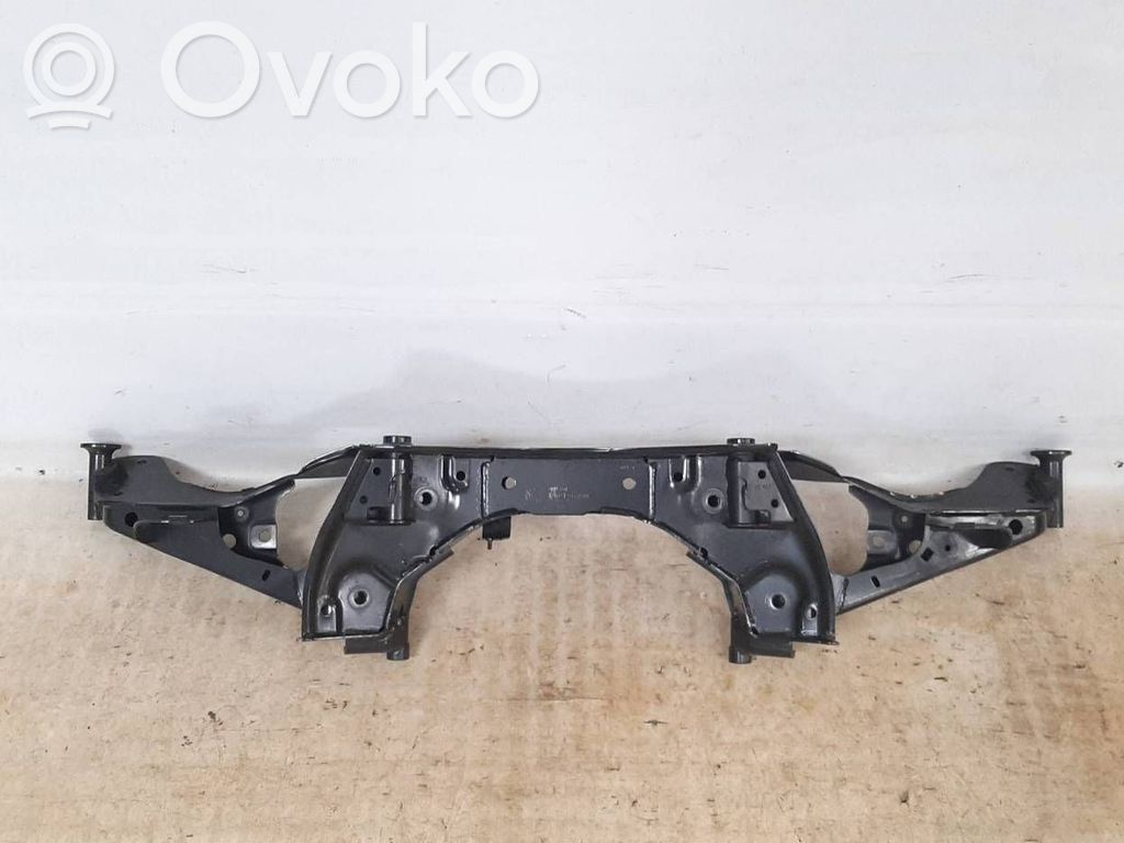 BMW 2 Active Tourer U06 Taka-apurunko 
