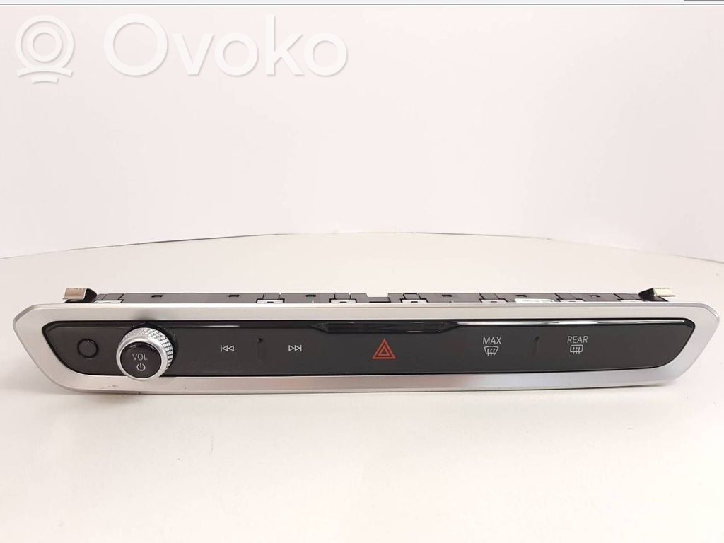 BMW X5M F85 Head unit multimedia control 