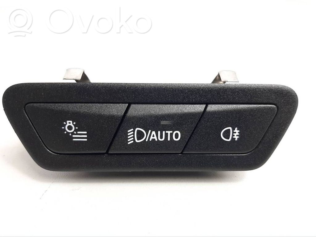 Lukturu slēdzis   5A49FF0,61315A49FF0