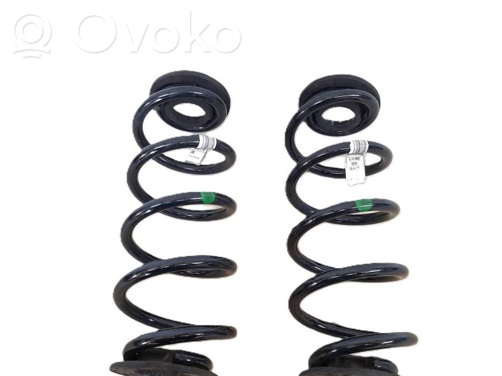 Volvo XC40 Rear coil spring 