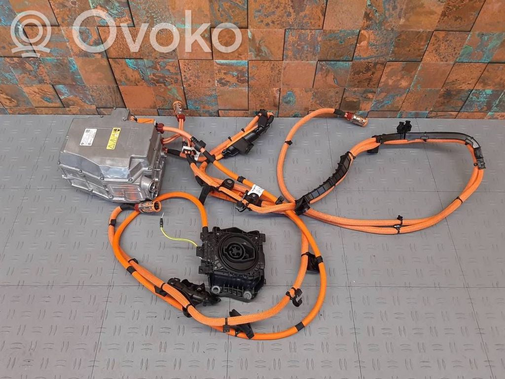 Inversor/convertidor de voltaje   5B35618,5B79F21,5B68854