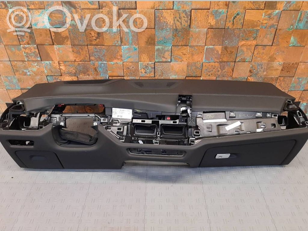 BMW X7 G07 Panelė 