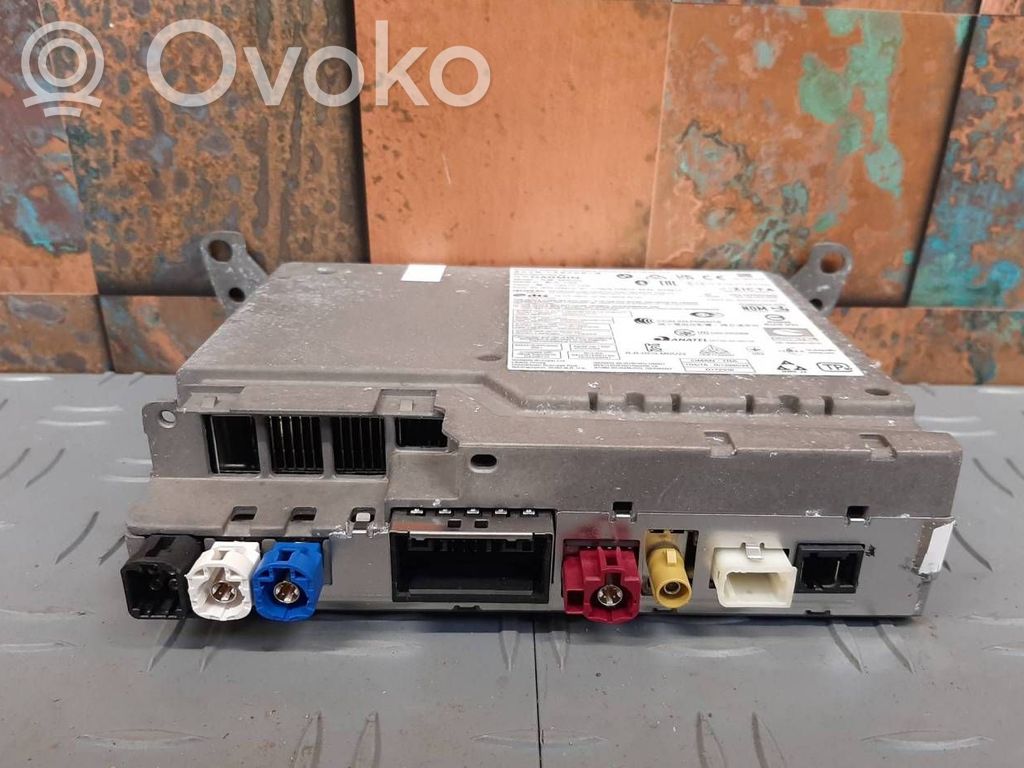 BMW X7 G07 Radio/GPS head unit trim 