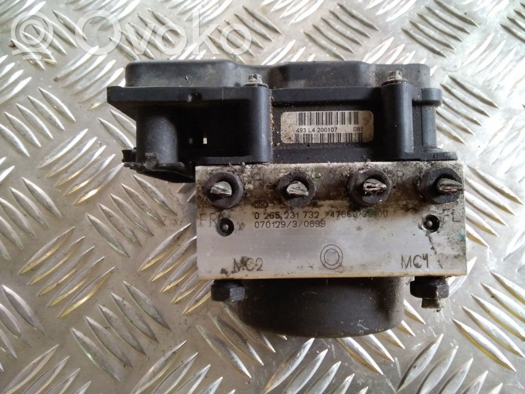 Nissan Note (E11) ABS Pump 