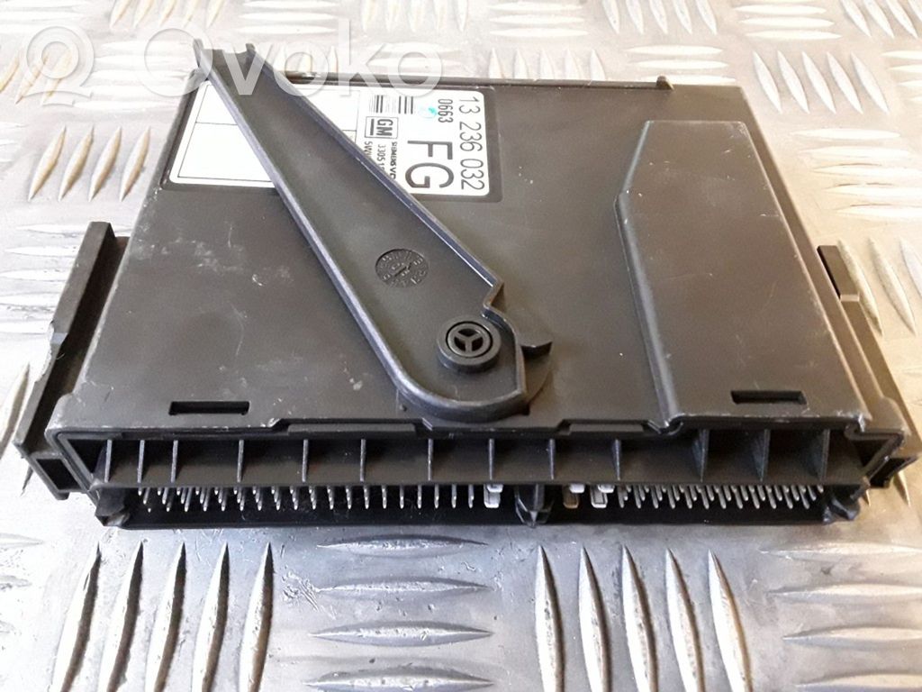Opel Corsa C Comfort/convenience module 