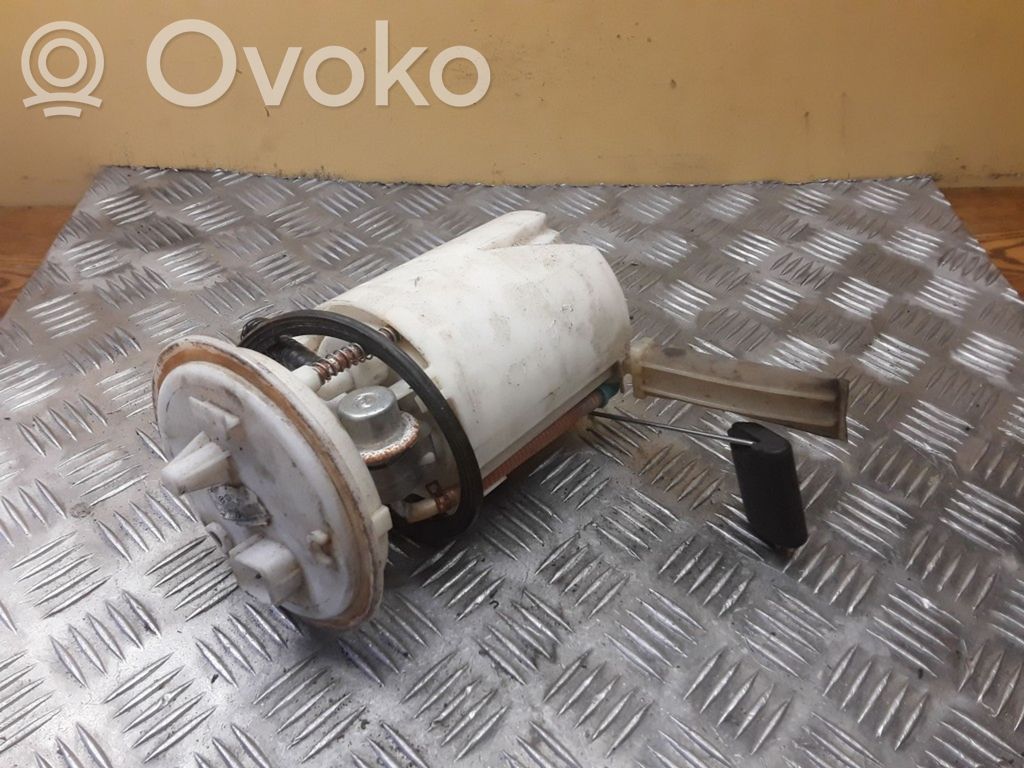 KIA Ceed Bomba interna de combustible 