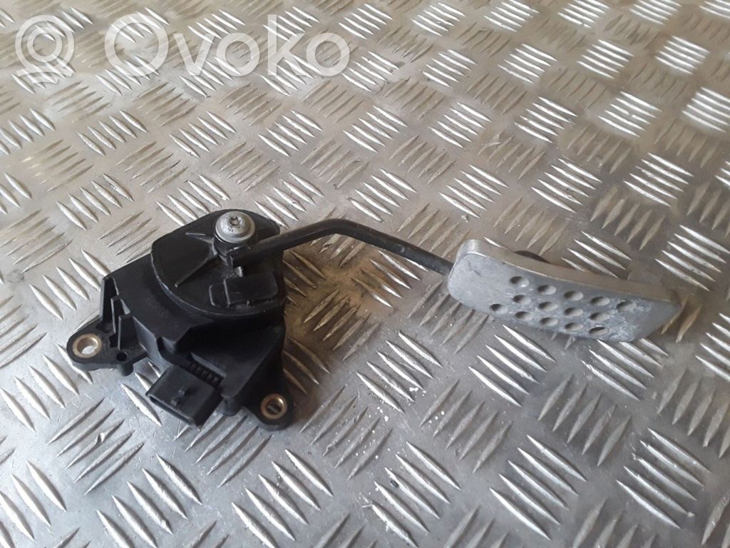 Nissan Note (E11) Accelerator throttle pedal 