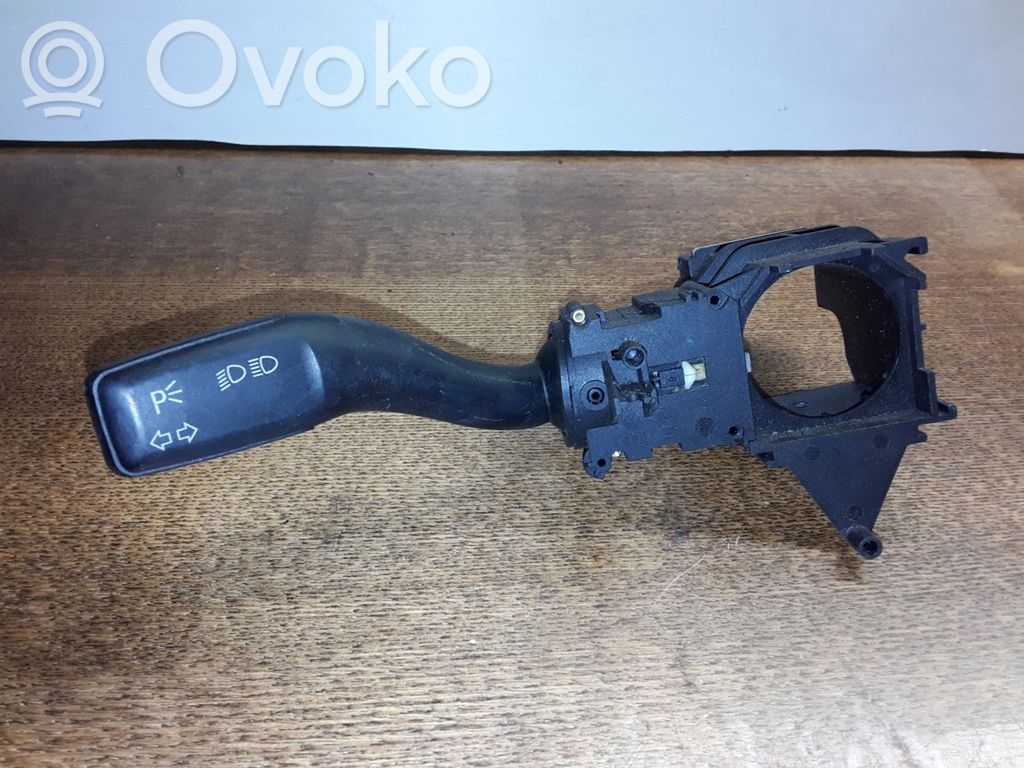 Audi A6 S6 C5 4B Palanca de intermitentes 