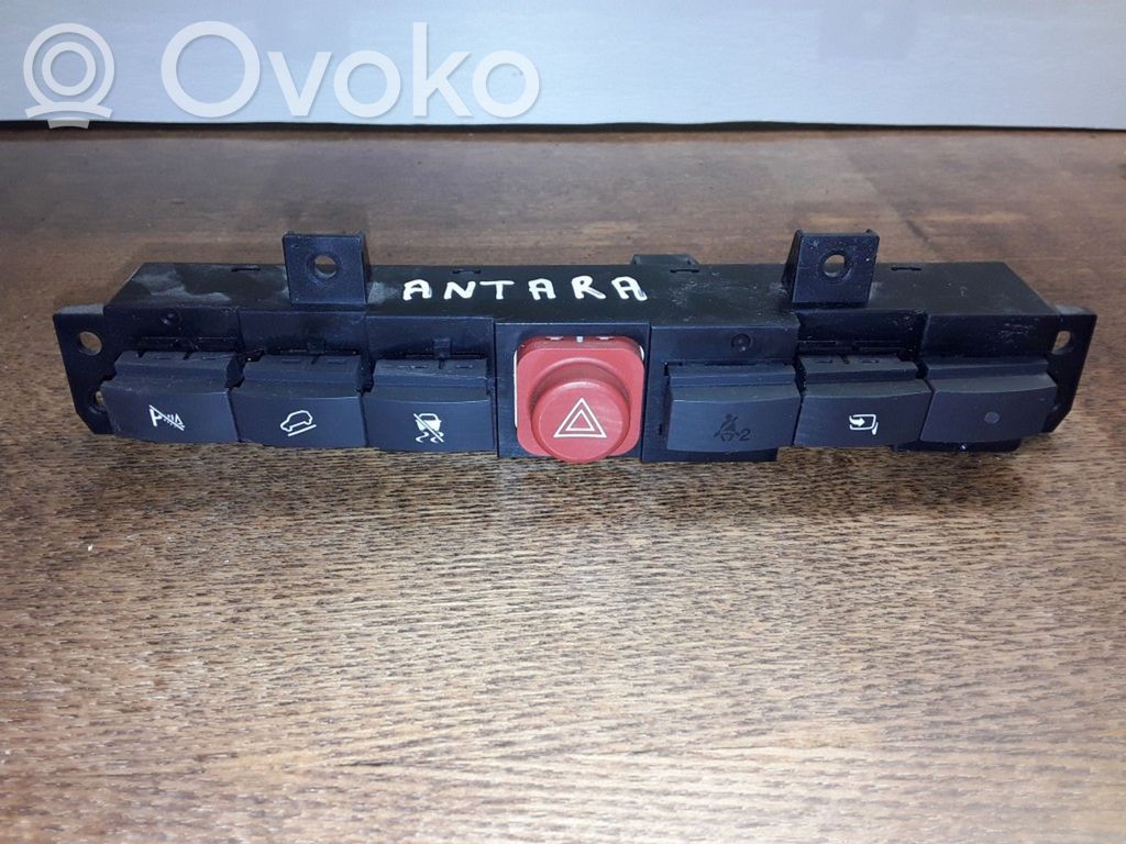 Opel Antara Hazard light switch 