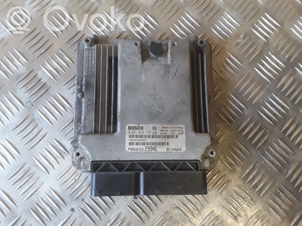 Unidad de control/módulo del motor   0281012129,P05033299AE,1039S12875