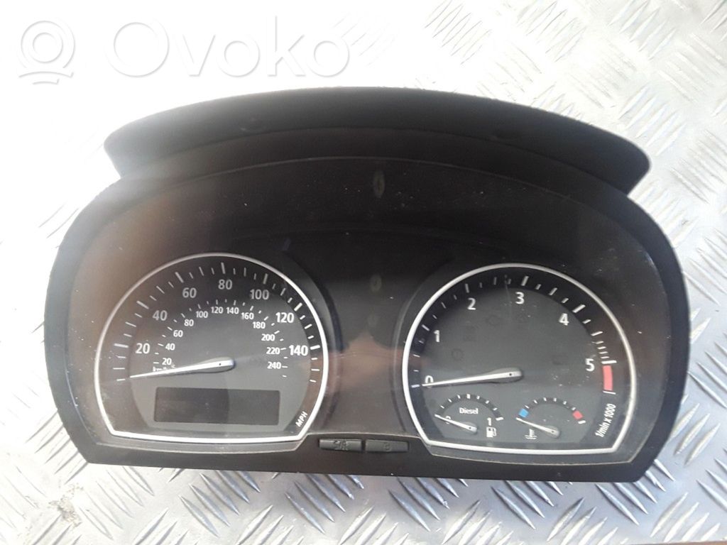 BMW X3 E83 Speedometer (instrument cluster) 