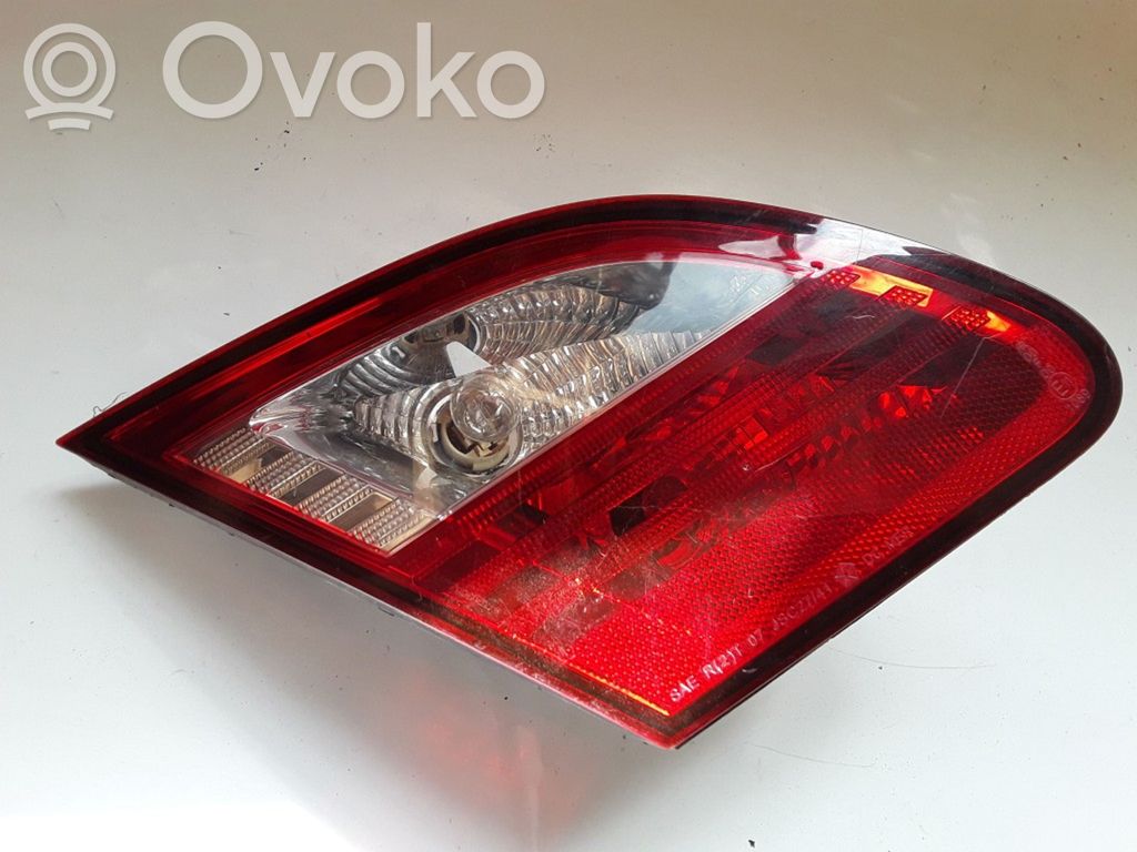 Chrysler Sebring (JS) Tailgate rear/tail lights 