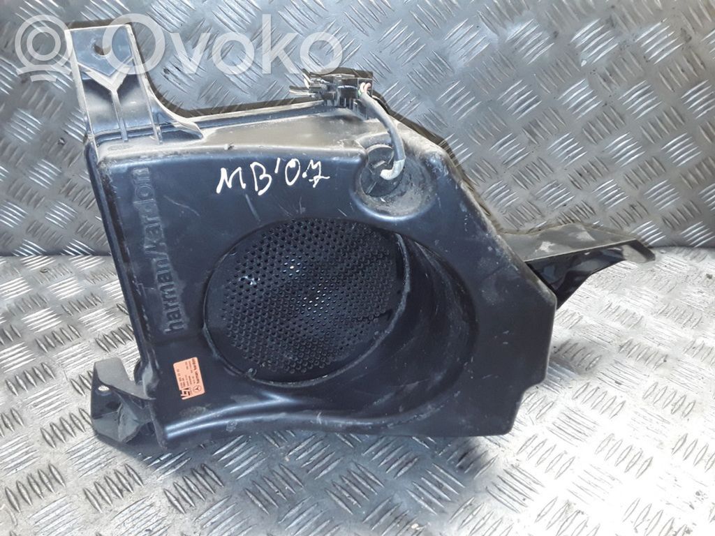 Mercedes-Benz ML W164 Subwoofer 