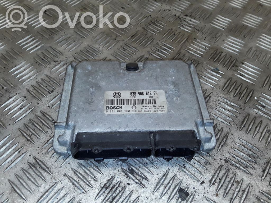 Volkswagen PASSAT B5 Engine control unit/module 