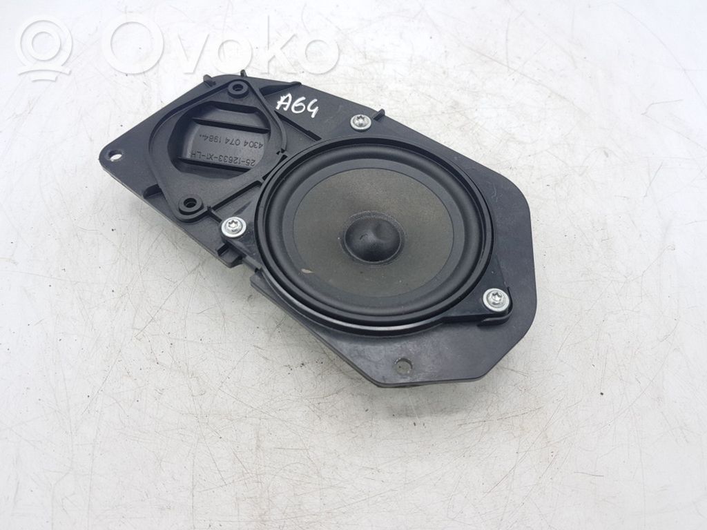 BMW 5 E60 E61 Etuoven kaiutin 