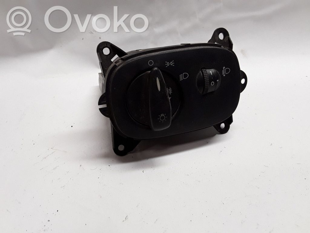 Valokatkaisija   YC1T13A024BB