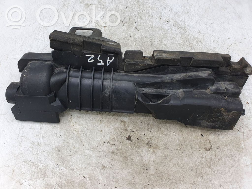 Radiator mount bracket   0907303
