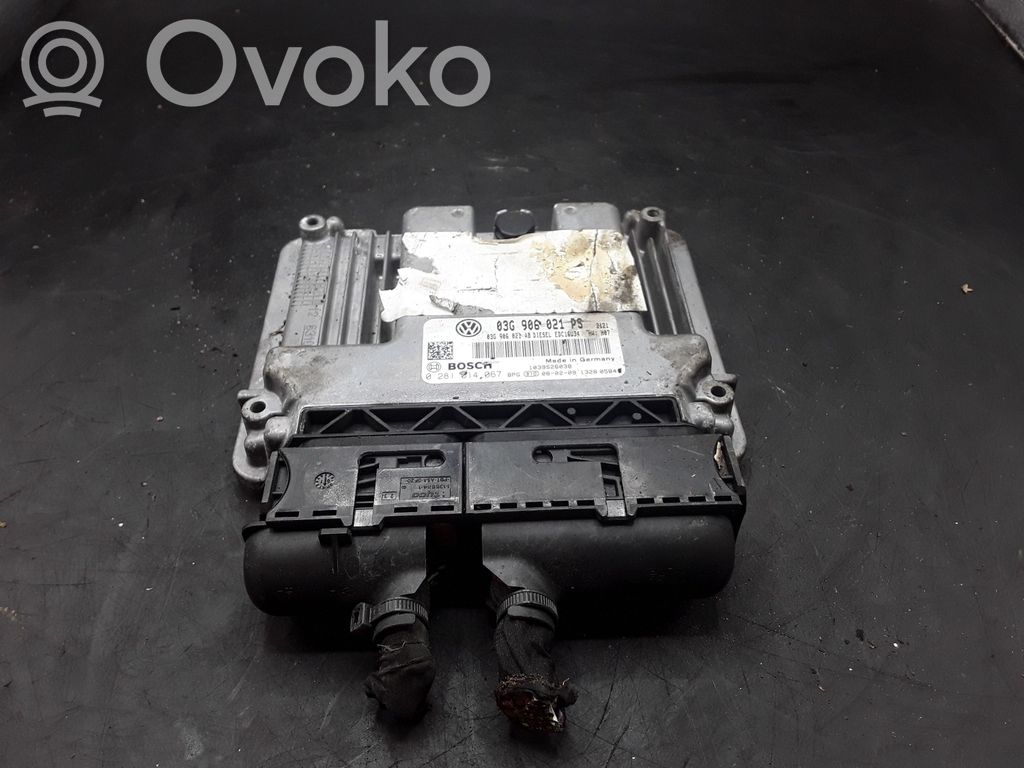 Volkswagen Golf V Engine control unit/module 