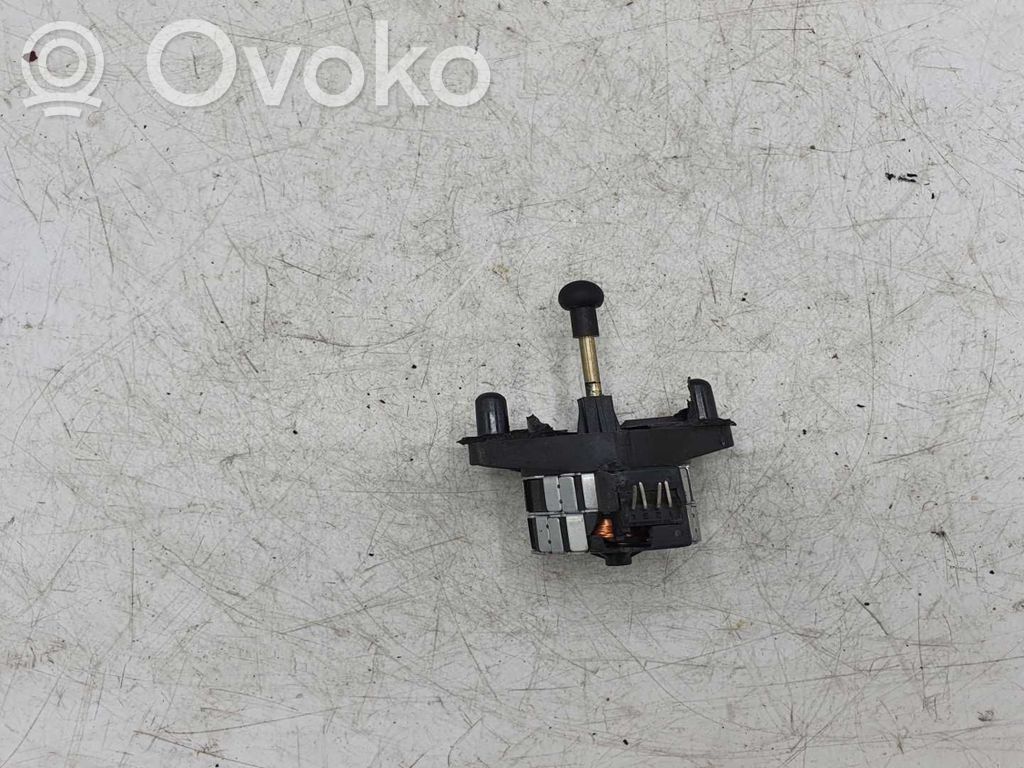 Scheinwerferstellmotor   8352206,72774900