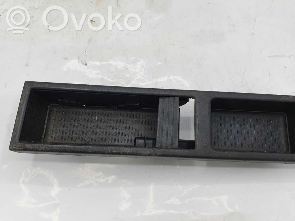 BMW 3 E46 Glove box 