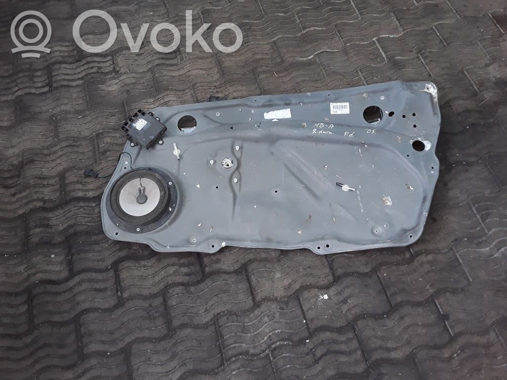 Mercedes-Benz A W169 Meccanismo di sollevamento del finestrino anteriore senza motorino