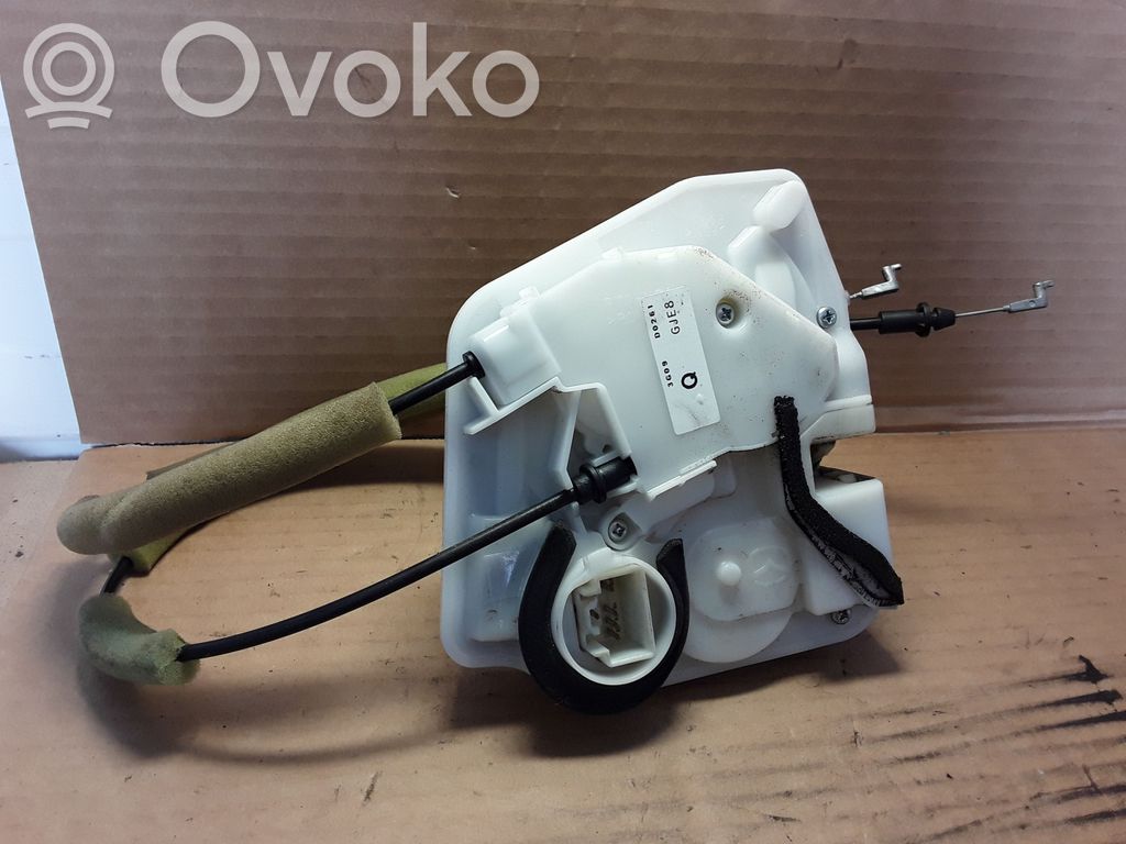 Mazda 6 Front door lock 