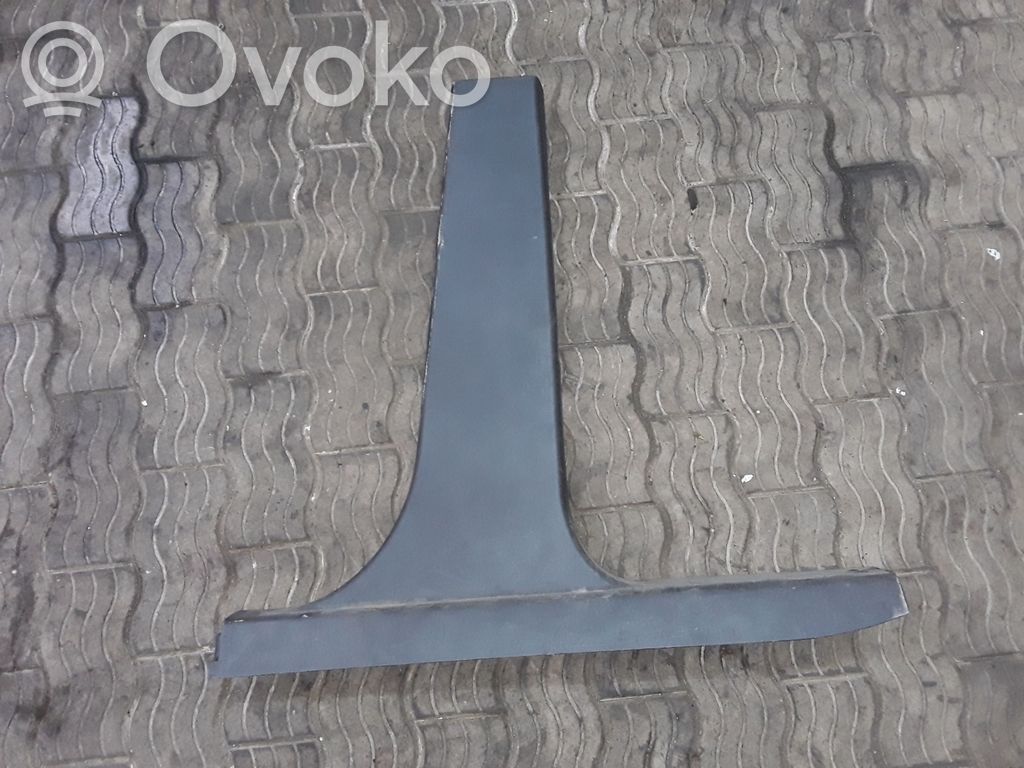 Dodge Nitro (B) pillar trim (bottom) 