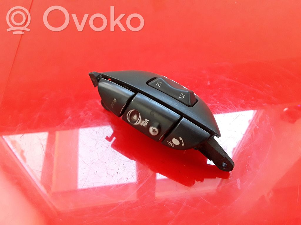 Jaguar S-Type Steering wheel buttons/switches 